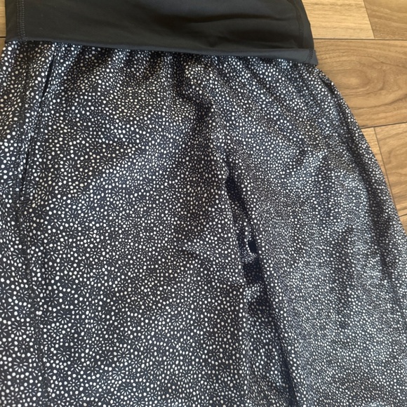 Lululemon | Om Pant | Size 2 | Dark Blue + Dot Print - Picture 4 of 8
